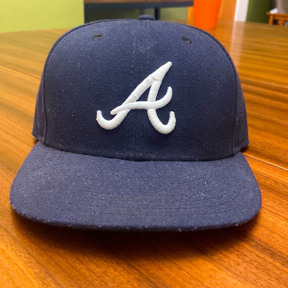 New Era Atlanta Braves fitted hat, navy blue, size 7 1/8